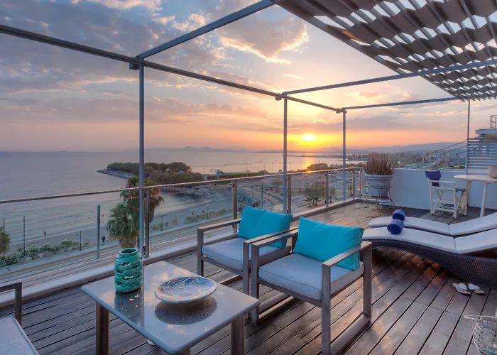 Tropical Hotel Seafront Boutique